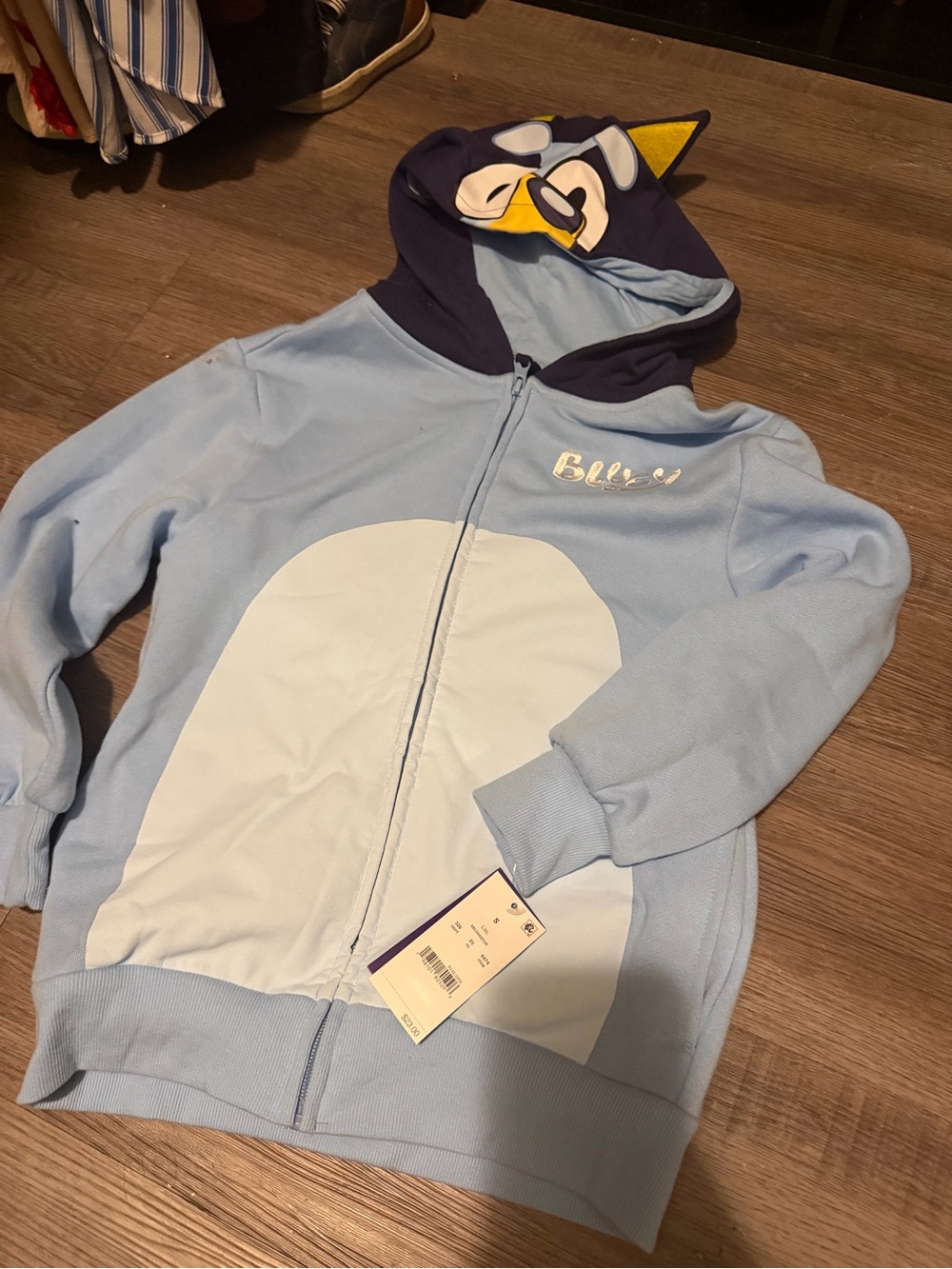 Bluey Hooded Light Blue & Navy Zip-Up Sweatshirt- NWT- size kids small